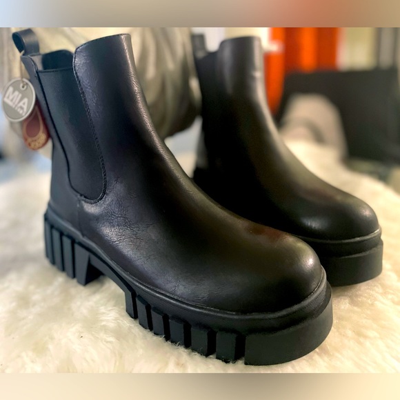 MIA Shoes - Mia Reeve Boots